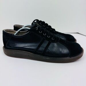Dr. Martens US Size 9 Unisex Shoes in Black. Lace-up Made In Portugal. Vintage.